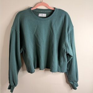 Aritzia TNA Green Cropped Sweatshirt